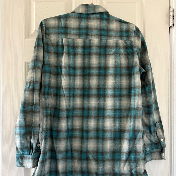 Women’s Pendleton Wool Flannel - Picture 2 of 4